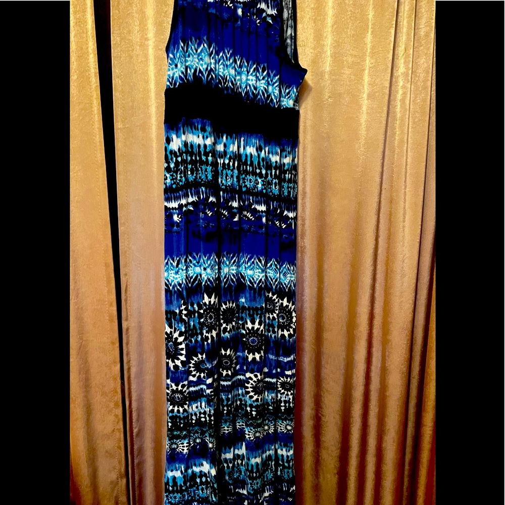 - AB Studio Maxi Dress Size Large Blue